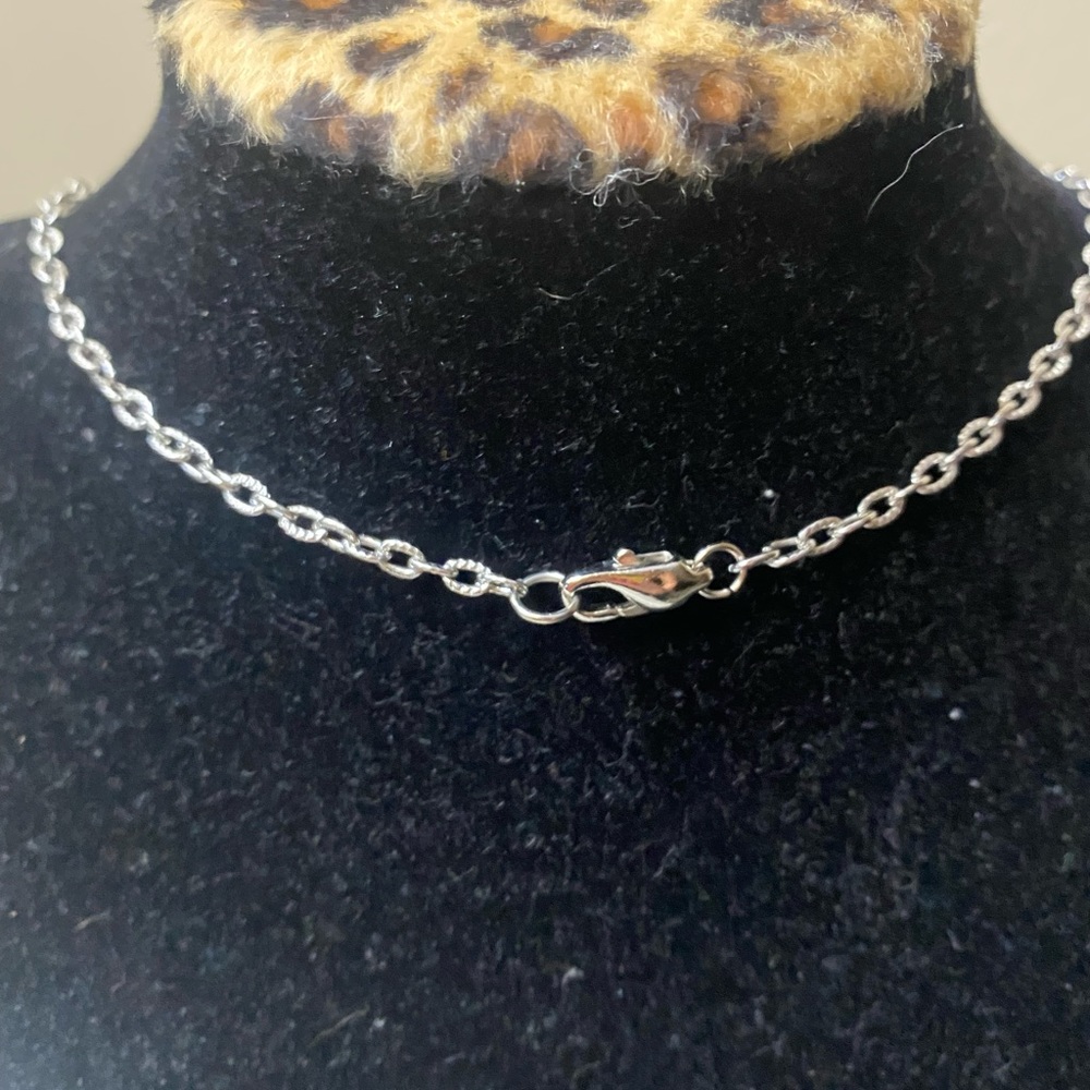 Target Statement Necklace - Picture 2 of 2